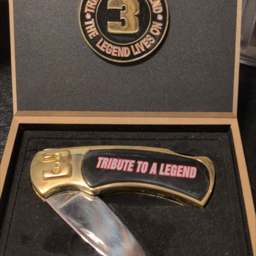 NASCAR Dale Earnhardt Tribute Knife with Gold and Black Accents